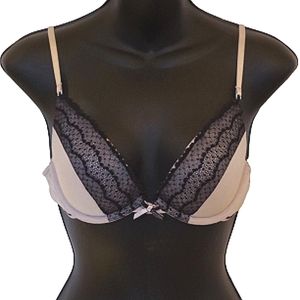 Calvin Klein Underwire Lightly Lined Underwire Bra-Sz. A 36